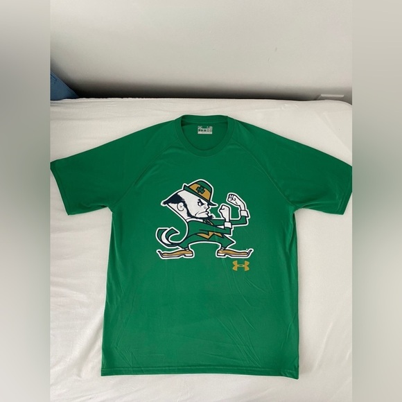 NOTRE DAME FIGHTING IRISH FOOTBALL x UNDER ARMOUR Green Logo T Shirt in Large - Picture 4 of 8